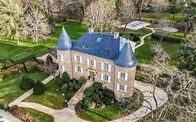 Chateau De Maraval